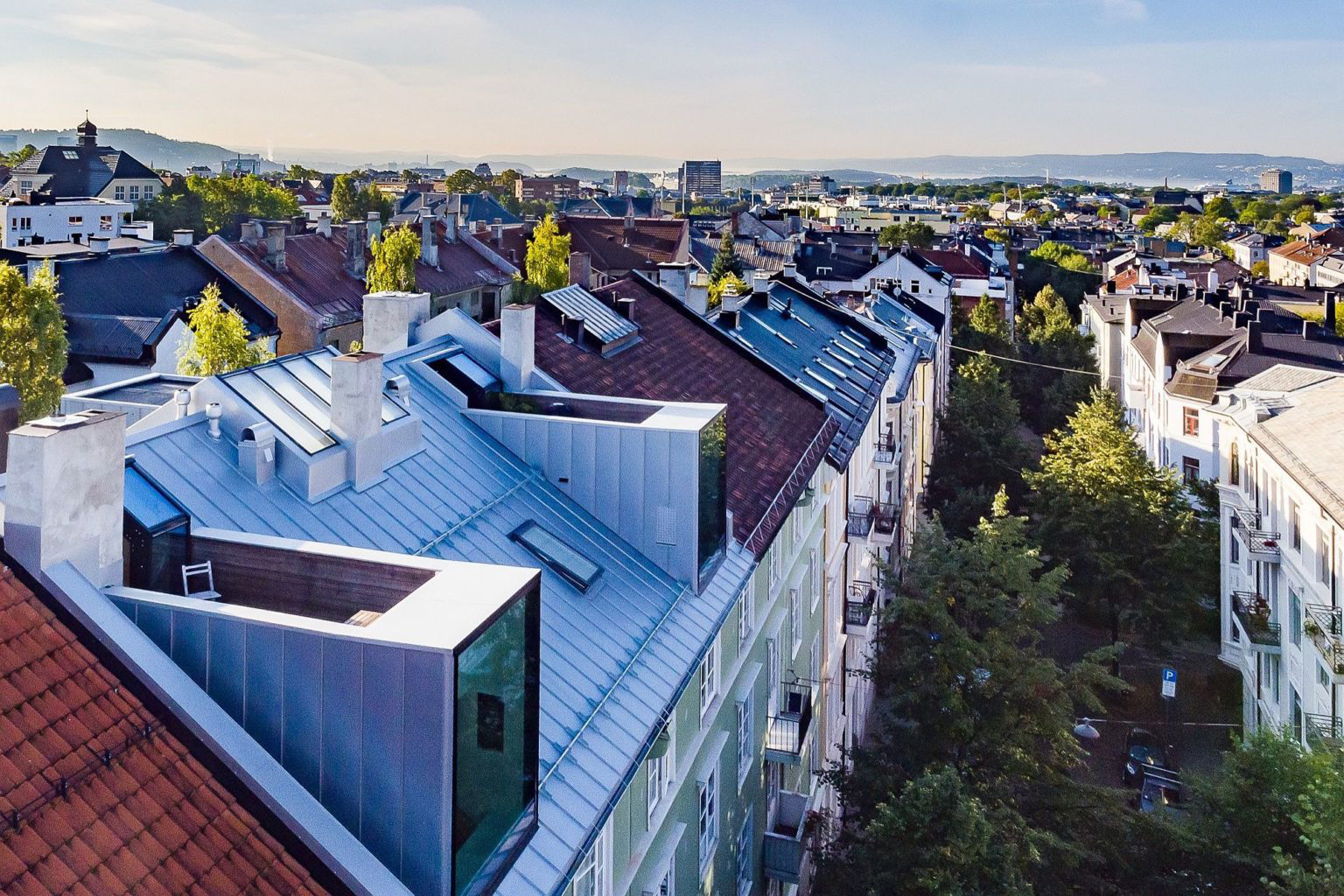 Biến hóa gác xép cũ ở thành phố Oslo thành căn hộ hiện đại, xinh xắn mới thấy bạn đã phải chết mê - Ảnh 3. Biến hóa gác xép cũ ở thành phố Oslo thành căn hộ hiện đại, xinh xắn mới thấy bạn đã phải chết mê - Ảnh 3.