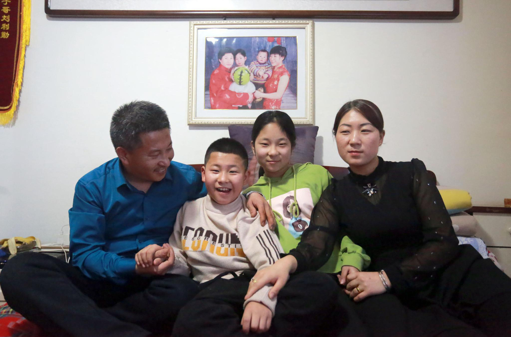 10 năm đi tìm con trai bị bắt cóc, người đàn ông đã đi qua hơn một nửa Trung Quốc và giúp đỡ 8 gia đình thất lạc người thân - Ảnh 6.