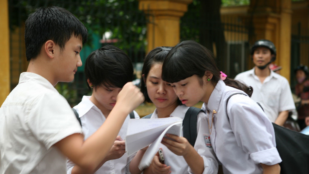 Quyết định chính thức tuyển sinh lớp 10 năm học 2020 - 2021: Nghỉ học do Covid-19, Hà Nội vẫn tổ chức thi theo dự kiến - Ảnh 1.