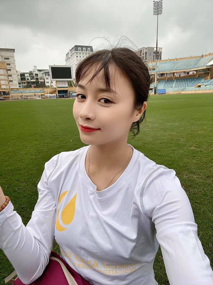 Hoàng Thị Loan là đại diện Việt Nam lọt top 10 mỹ nhân thể thao đẹp nhất châu Á, lượt theo dõi trang cá nhân tăng chóng mặt - Ảnh 2.