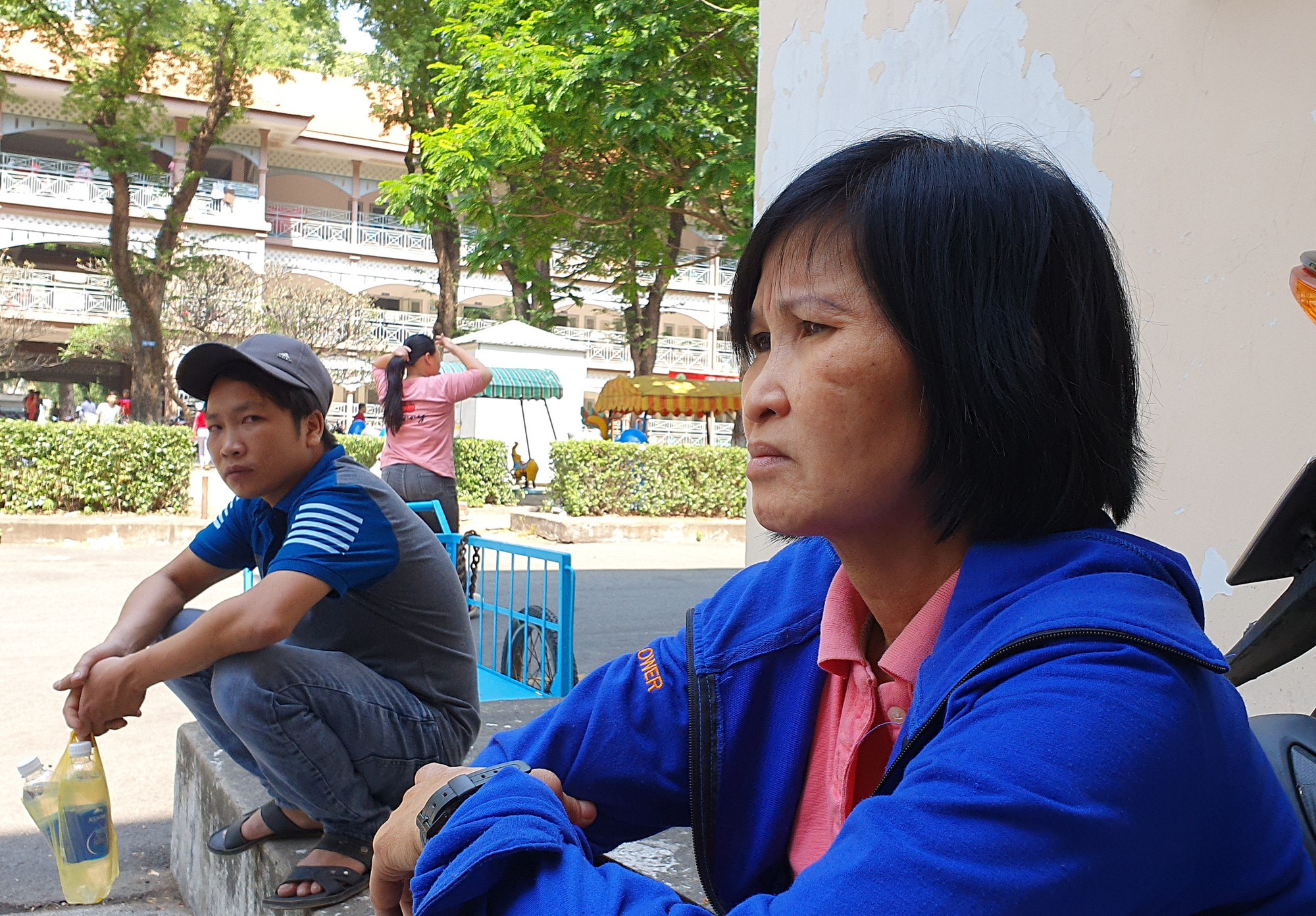Vụ bé trai 6 tuổi bị dì ruột thiêu sống vì món nợ 3 triệu đồng: Thằng bé không chịu ăn uống, cứ hỏi ba ơi mẹ đâu rồi - Ảnh 5. Vụ bé trai 6 tuổi bị dì ruột thiêu sống vì món nợ 3 triệu đồng: Thằng bé không chịu ăn uống, cứ hỏi ba ơi mẹ đâu rồi - Ảnh 5.