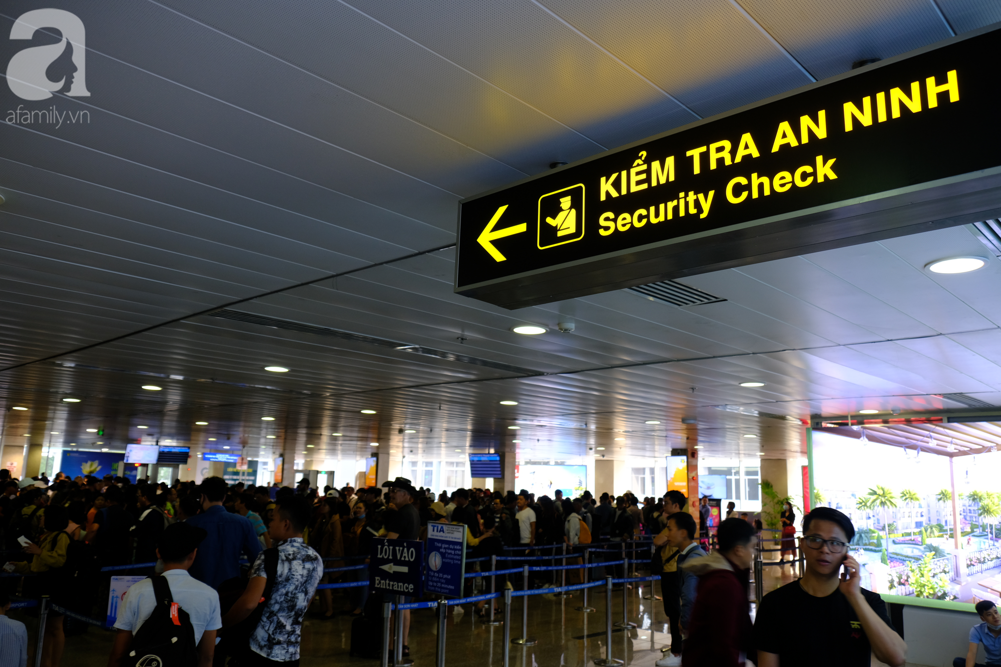 TP.HCM kiểm tra 575 hành khách trên 5 chuyến bay, phát hiện 3 người Hàn Quốc từ vùng dịch Daegu - Ảnh 2.