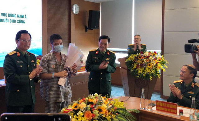 Việt Nam thực hiện thành công ca ghép chi thể đầu tiên trên thế giới từ người hiến sống - Ảnh 6.