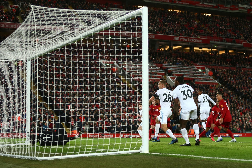 Liverpool lập 2 kỷ lục nhưng cũng hết cơ hội san bằng một kỷ lục khác sau chiến thắng hú vía trước đối thủ trong nhóm xuống hạng - Ảnh 6. Liverpool lập 2 kỷ lục nhưng cũng hết cơ hội san bằng một kỷ lục khác sau chiến thắng hú vía trước đối thủ trong nhóm xuống hạng - Ảnh 6.