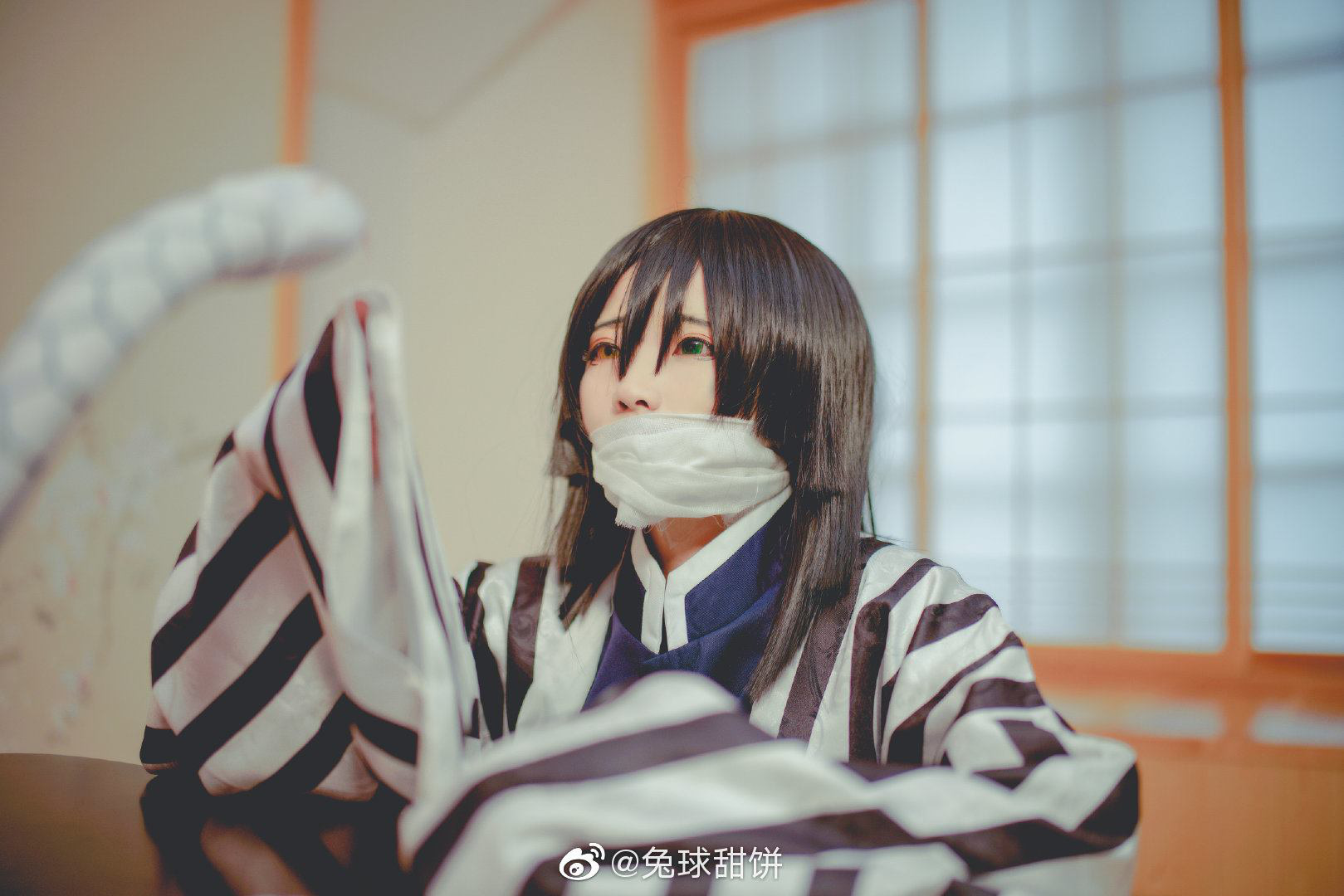 Kimetsu no Yaiba: Nhìn loạt ảnh cosplay Xà Trụ và Luyến Trụ mà tưởng họ yêu nhau đến nơi rồi - Ảnh 11.