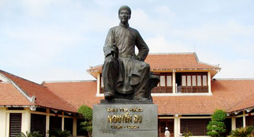 Nhiều hoạt động kỷ niệm 200 năm ngày mất Đại thi hào Nguyễn Du tại Pháp - Ảnh 1.