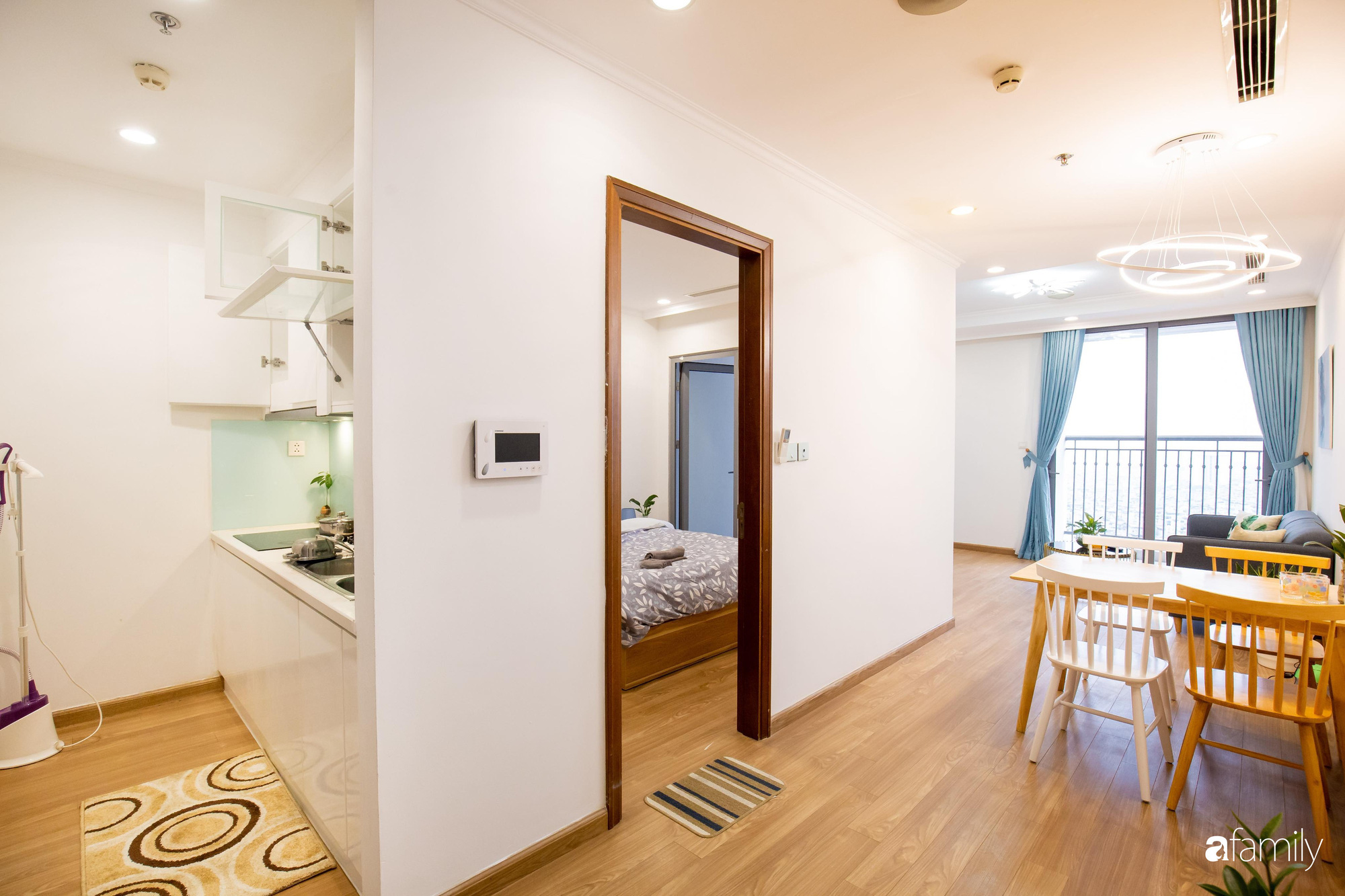 Căn hộ 56m2 rộng thoáng bất ngờ nhờ cách bài trí thông minh của chủ nhà ở Hà Nội - Ảnh 11. Căn hộ 56m2 rộng thoáng bất ngờ nhờ cách bài trí thông minh của chủ nhà ở Hà Nội - Ảnh 11.