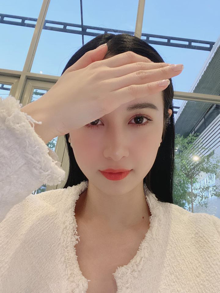 Soi nhất cử nhất động của sao Việt 6/2 - Ảnh 9. Soi nhất cử nhất động của sao Việt 6/2 - Ảnh 9.