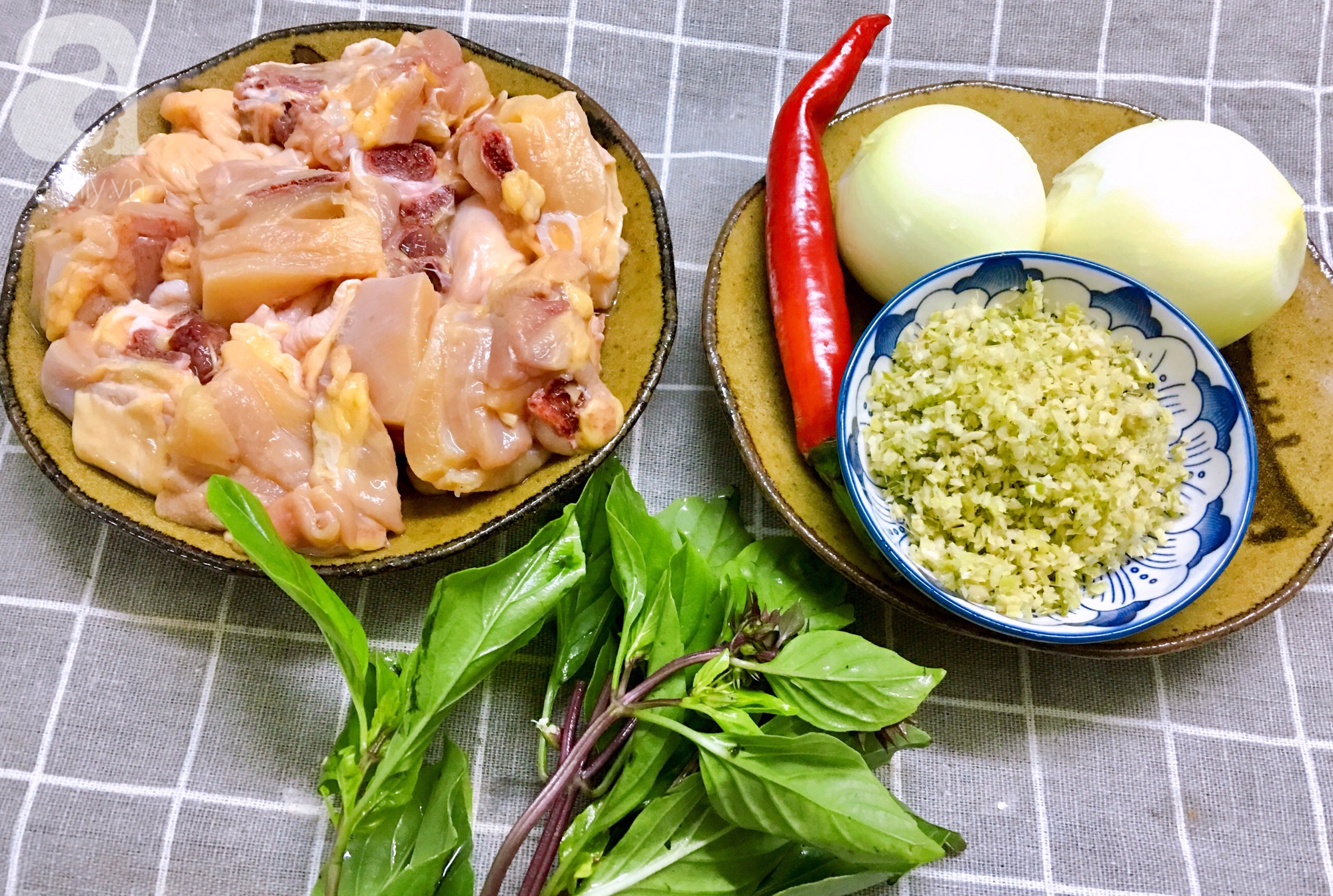 Gà om cốt dừa - ăn với cơm, bún hay bánh mì đều ngon tuyệt - Ảnh 1.