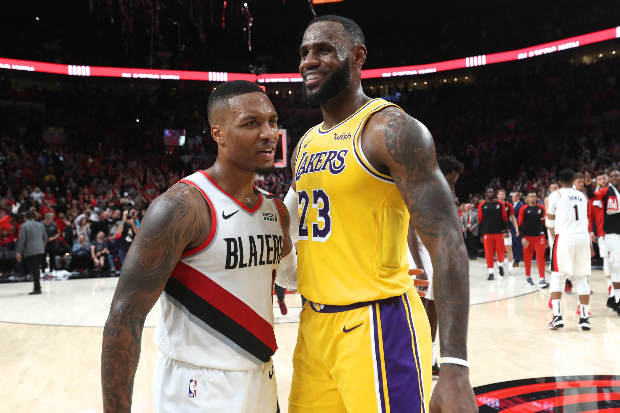 Đồng tình với LeBron James, ngôi sao của Portland Trail Blazers lên tiếng trước tình trạng lây lan của dịch Covid-19 - Ảnh 2. Đồng tình với LeBron James, ngôi sao của Portland Trail Blazers lên tiếng trước tình trạng lây lan của dịch Covid-19 - Ảnh 2.