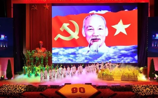 Phát sóng phim tài liệu 90 năm Đảng bộ Hà Nội