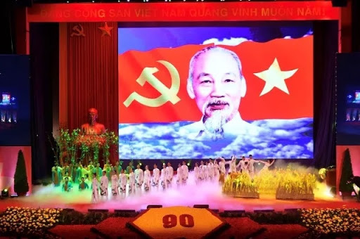 Phát sóng phim tài liệu 90 năm Đảng bộ Hà Nội - Ảnh 1.