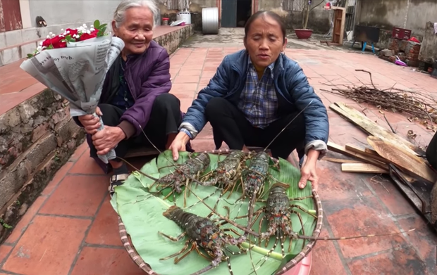 Bà Tân Vlog bắt trend khá nhanh, được fan khen hành động đẹp, ý nghĩa và nhân văn - Ảnh 1. Bà Tân Vlog bắt trend khá nhanh, được fan khen hành động đẹp, ý nghĩa và nhân văn - Ảnh 1.