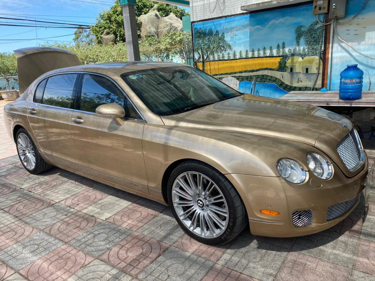 Bentley hết thời bán giá 1,9 tỷ đồng - Khi xe siêu sang rẻ ngang 2 xe cỏ - Ảnh 5.