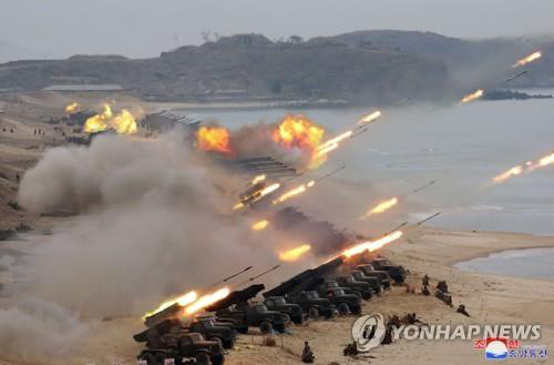 Lý do từ việc Triều Tiên bất ngờ phóng tên lửa đạn đạo tầm ngắn? - Ảnh 1.