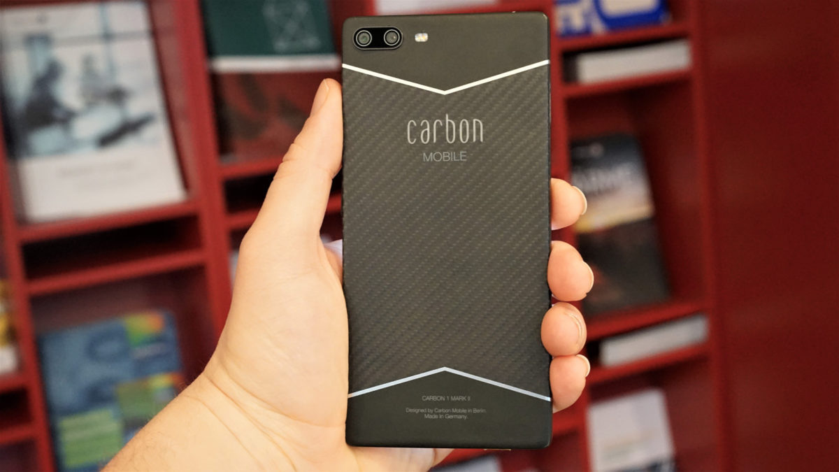 Đây là chiếc smartphone được làm bằng sợi carbon đầu tiên trên thế giới - Ảnh 3.