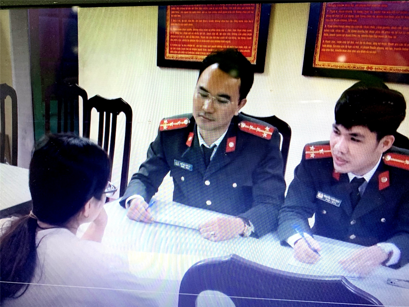 Truy tìm người tung tin thất thiệt về việc toàn bộ Công an phường Phạm Ngũ Lão bị cách ly ở Sài Gòn - Ảnh 1. Truy tìm người tung tin thất thiệt về việc toàn bộ Công an phường Phạm Ngũ Lão bị cách ly ở Sài Gòn - Ảnh 1.