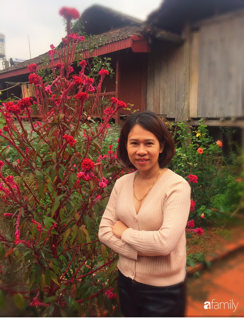 Không gian sống ngát hương bên khu vườn ngập tràn nắng ấm và rực rỡ sắc hoa ở Hà Nội - Ảnh 6. Không gian sống ngát hương bên khu vườn ngập tràn nắng ấm và rực rỡ sắc hoa ở Hà Nội - Ảnh 6.