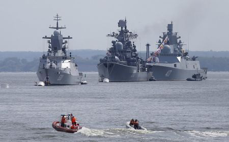 Sứ mệnh bí mật của các tàu hộ vệ Hạm đội Baltic Nga ở Bắc Đại Tây Dương: NATO lo sốt vó? - Ảnh 1. Sứ mệnh bí mật của các tàu hộ vệ Hạm đội Baltic Nga ở Bắc Đại Tây Dương: NATO lo sốt vó? - Ảnh 1.