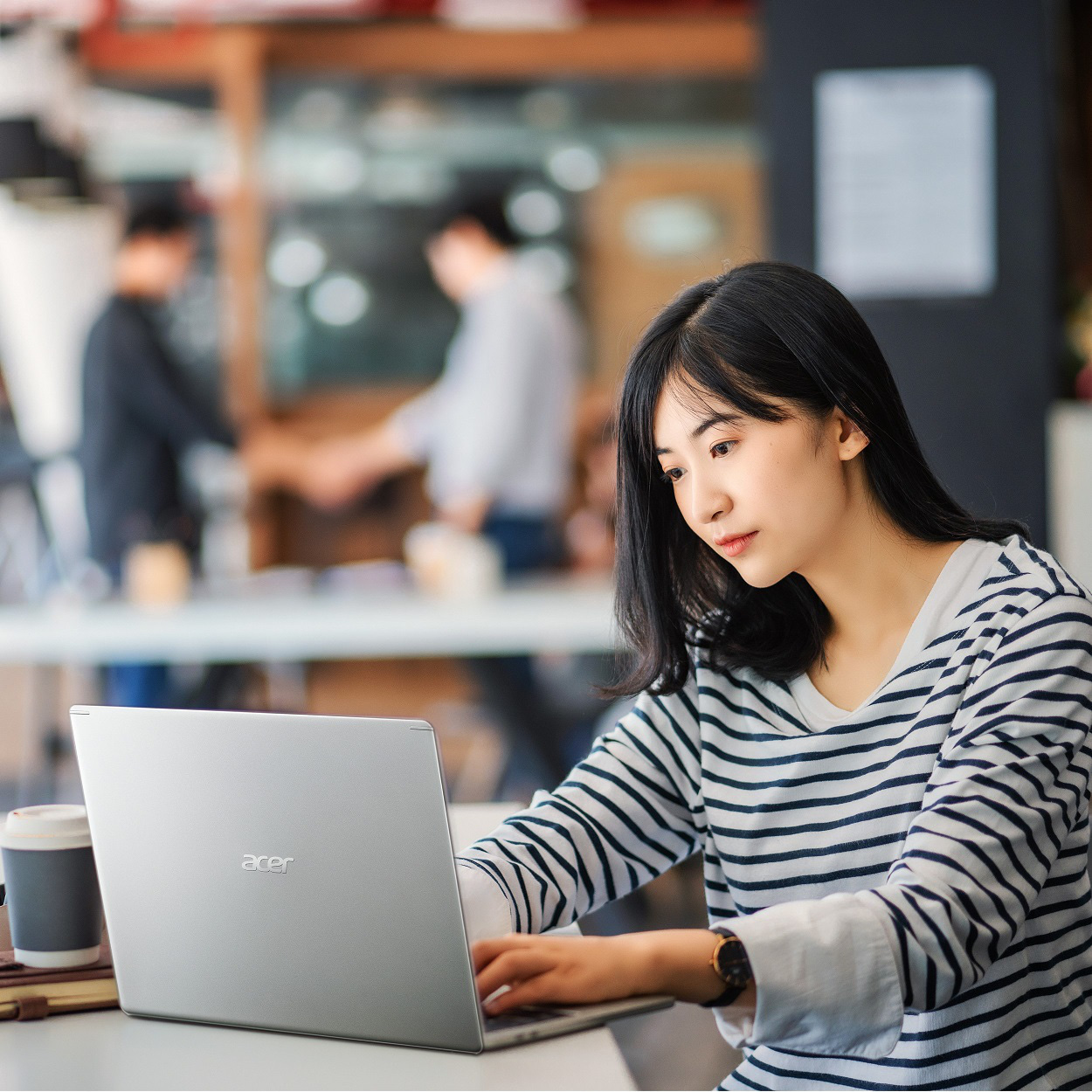 Acer Aspire 5 và những tính năng xịn xò ‘đốn tim’ học sinh, sinh viên - Ảnh 3. Acer Aspire 5 và những tính năng xịn xò ‘đốn tim’ học sinh, sinh viên - Ảnh 3.