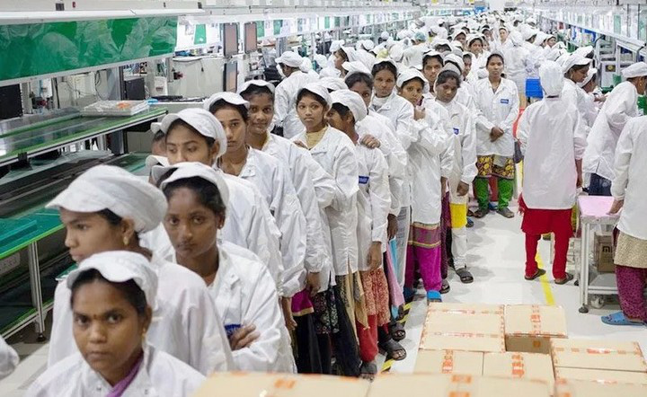 Sản lượng iPhone đời cũ có nguy cơ thiếu hụt vì nhà máy sản xuất của Foxconn và Wistron tại Ấn Độ buộc phải đóng cửa - Ảnh 1. Sản lượng iPhone đời cũ có nguy cơ thiếu hụt vì nhà máy sản xuất của Foxconn và Wistron tại Ấn Độ buộc phải đóng cửa - Ảnh 1.