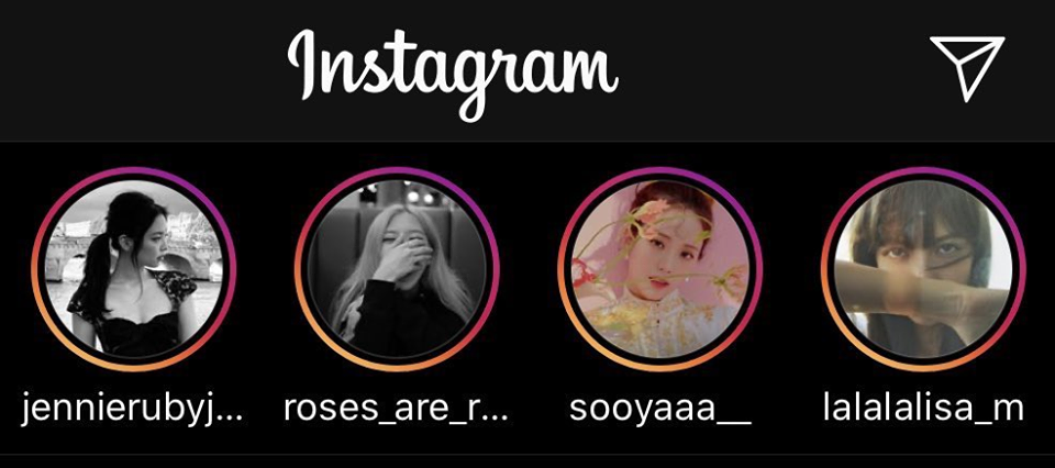 Khi 4 thành viên BLACKPINK tụ trong phòng thu nhưng tất cả những gì họ làm là... chơi game, ký nháy và đăng story chọc tức fan! - Ảnh 1. Khi 4 thành viên BLACKPINK tụ trong phòng thu nhưng tất cả những gì họ làm là... chơi game, ký nháy và đăng story chọc tức fan! - Ảnh 1.