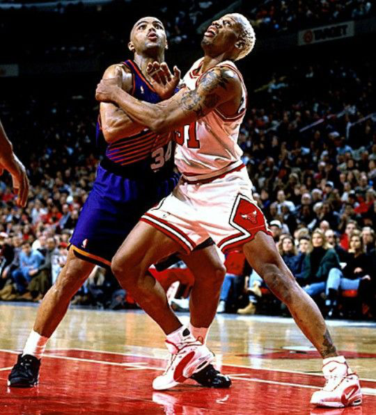 Top 10 tình huống triệt hạ đầy tai tiếng trong lịch sử NBA - Ảnh 5. Top 10 tình huống triệt hạ đầy tai tiếng trong lịch sử NBA - Ảnh 5.