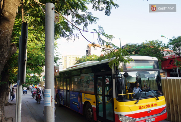 Hà Nội: Tạm dừng toàn bộ hoạt động xe buýt đến ngày 15/4 - Ảnh 1.