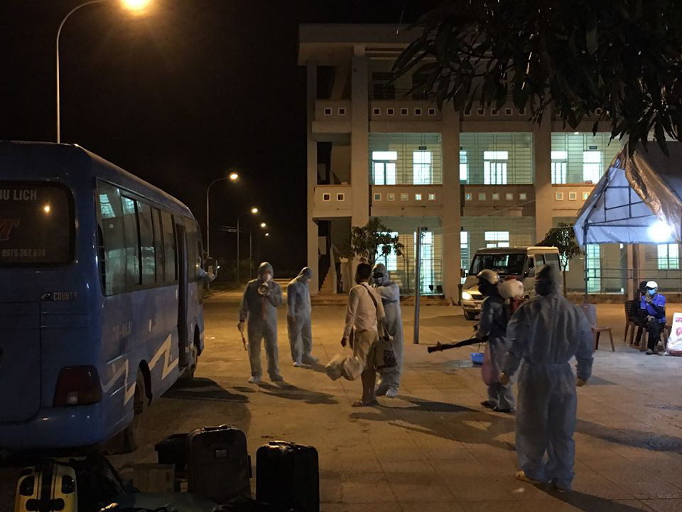 Nghệ An “hỏa tốc” rà soát gần 1.000 trường hợp trở về từ Bệnh viện Bạch Mai - Ảnh 1.