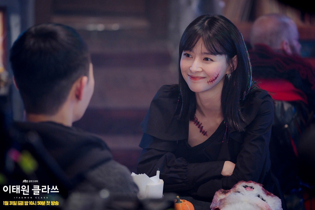 8 diễn viên phụ nổi bật phim Hàn đầu 2020: Kwon Nara gây tranh cãi dữ dội, chị đẹp Triều Tiên rút cạn nước mắt dân tình - Ảnh 2.