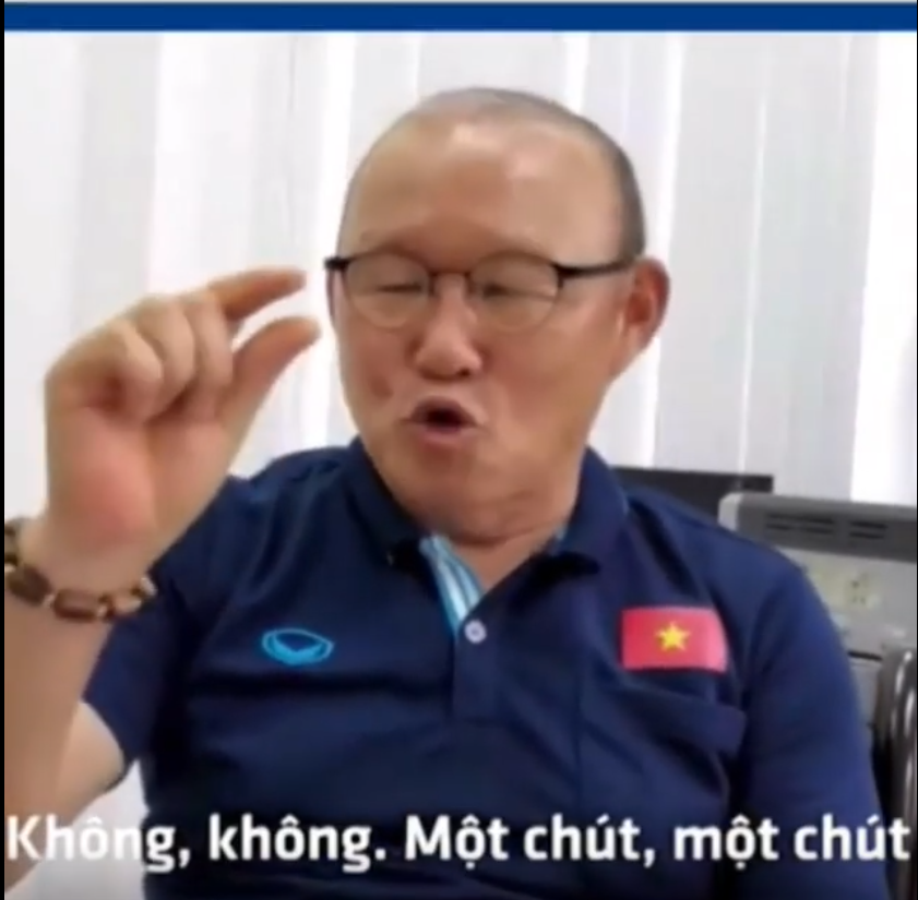 Sau vài tuần học tiếng Việt, HLV Park Hang-seo đã nói được những câu hội thoại nào? - Ảnh 2. Sau vài tuần học tiếng Việt, HLV Park Hang-seo đã nói được những câu hội thoại nào? - Ảnh 2.