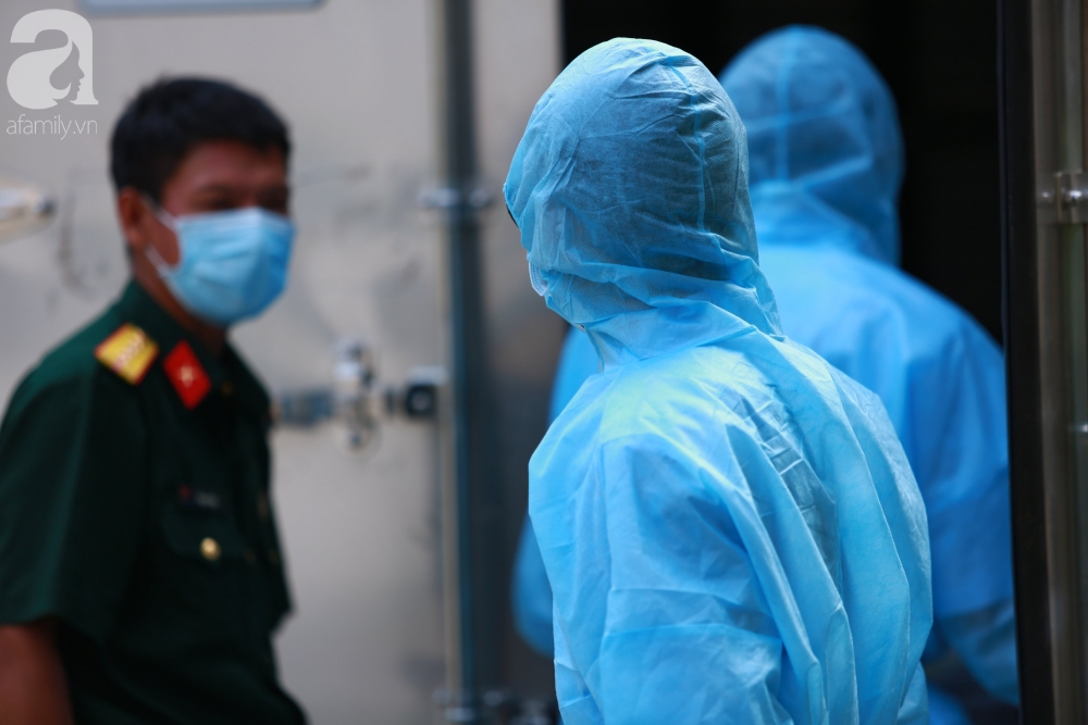 TP.HCM còn 4 ca nghi nhiễm Covid-19 chờ kết quả xét nghiệm, đề nghị khử trùng ngay máy bay đi quốc tế trở về - Ảnh 3. TP.HCM còn 4 ca nghi nhiễm Covid-19 chờ kết quả xét nghiệm, đề nghị khử trùng ngay máy bay đi quốc tế trở về - Ảnh 3.