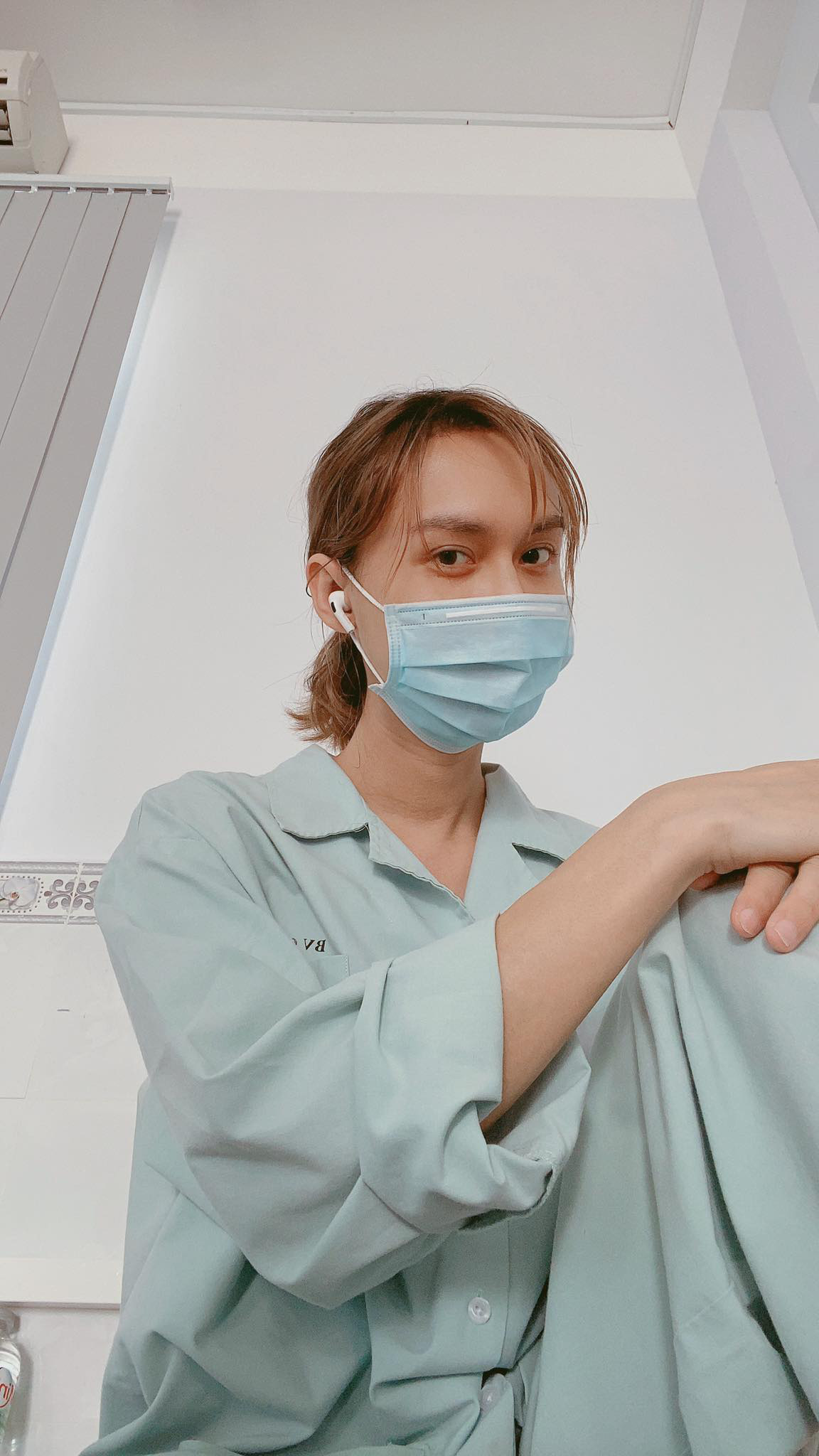 Lynk Lee chủ động cách ly tập trung 14 ngày vì Covid-19 sau khi trở về từ Hàn Quốc - Ảnh 2. Lynk Lee chủ động cách ly tập trung 14 ngày vì Covid-19 sau khi trở về từ Hàn Quốc - Ảnh 2.