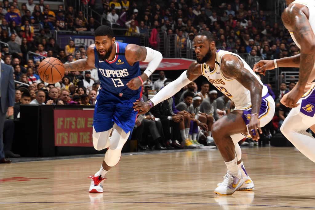 Thắng thuyết phục Los Angeles Clippers, LeBron James cùng Los Angeles Lakers chứng tỏ đẳng cấp &quot;Nhà Vua&quot; đích thực tại NBA - Ảnh 3.