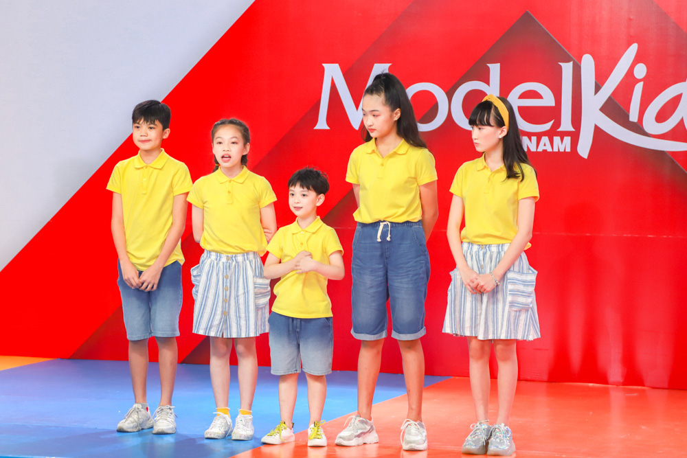 Model Kid Vietnam: Lần đầu tiên team Hương Ly chiến thắng, liên minh Lan - Thủy nhất loạt kiến nghị lên giám khảo - Ảnh 5.