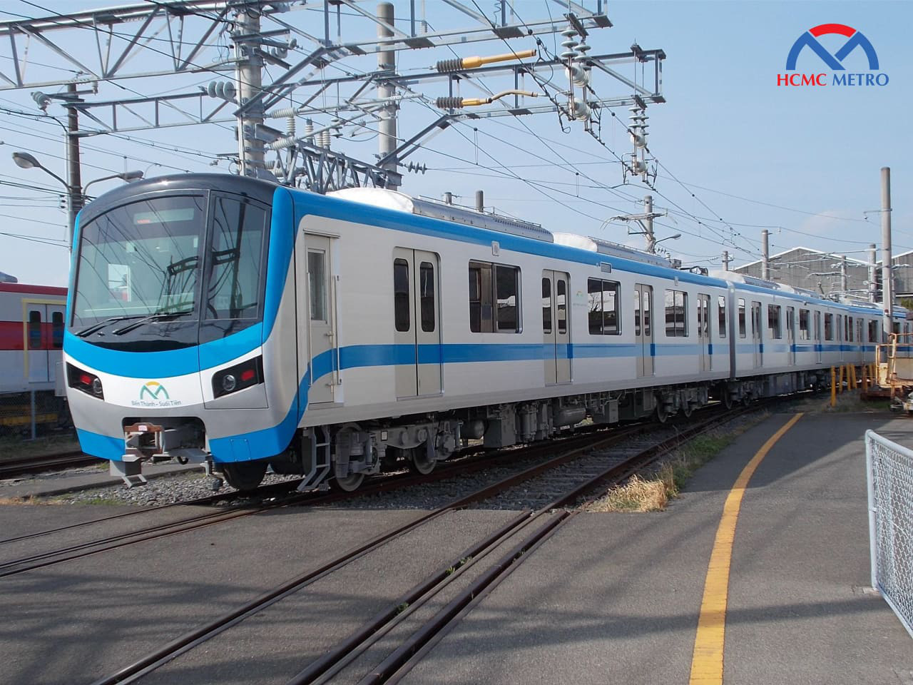 Ngắm đoàn tàu tốc độ 110km/h đầu tiên của tuyến Metro Bến Thành - Suối Tiên chuẩn bị về Sài Gòn - Ảnh 2.