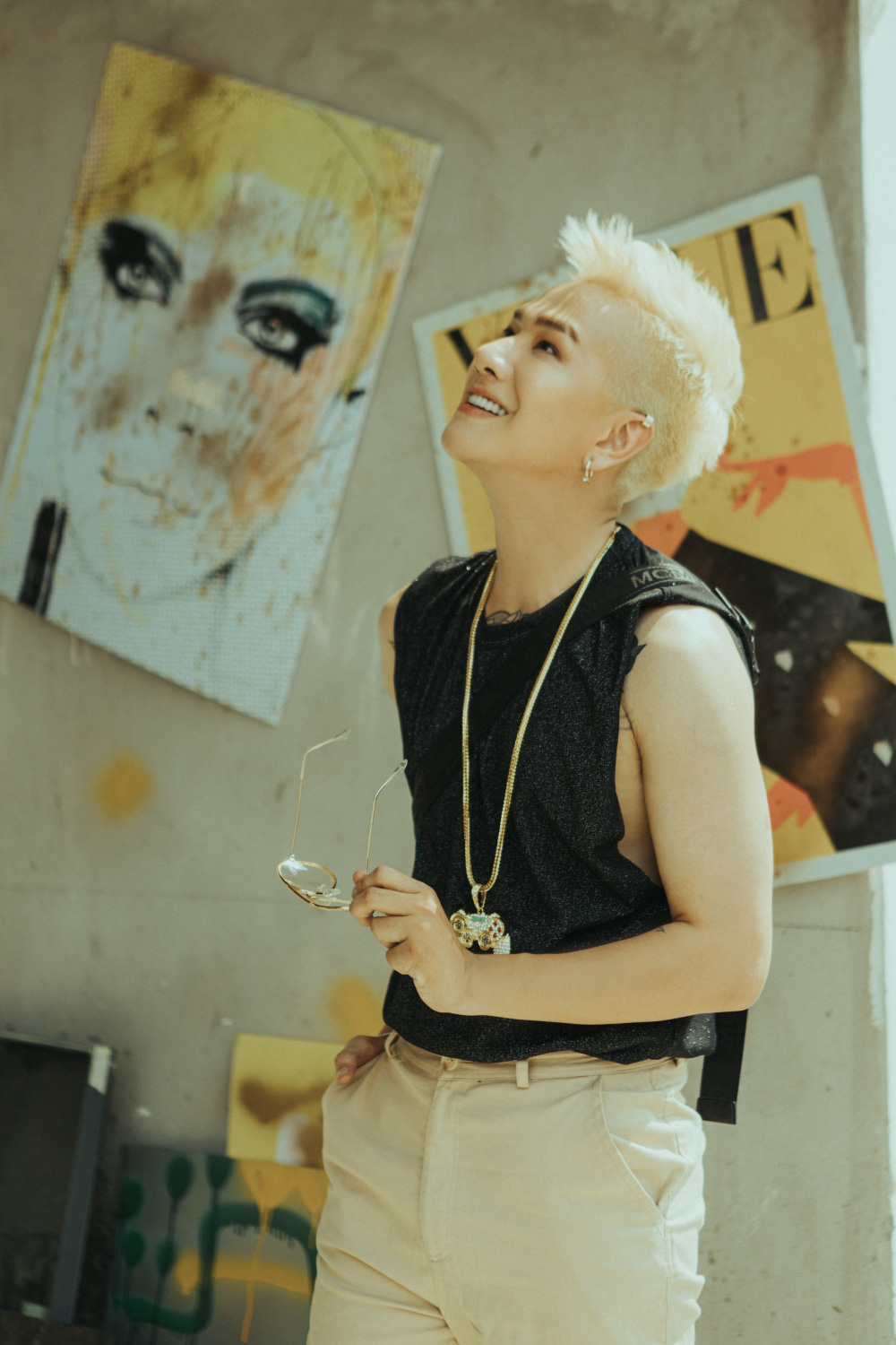 Lou Hoàng tái xuất với hình tượng mới - Ảnh 5.