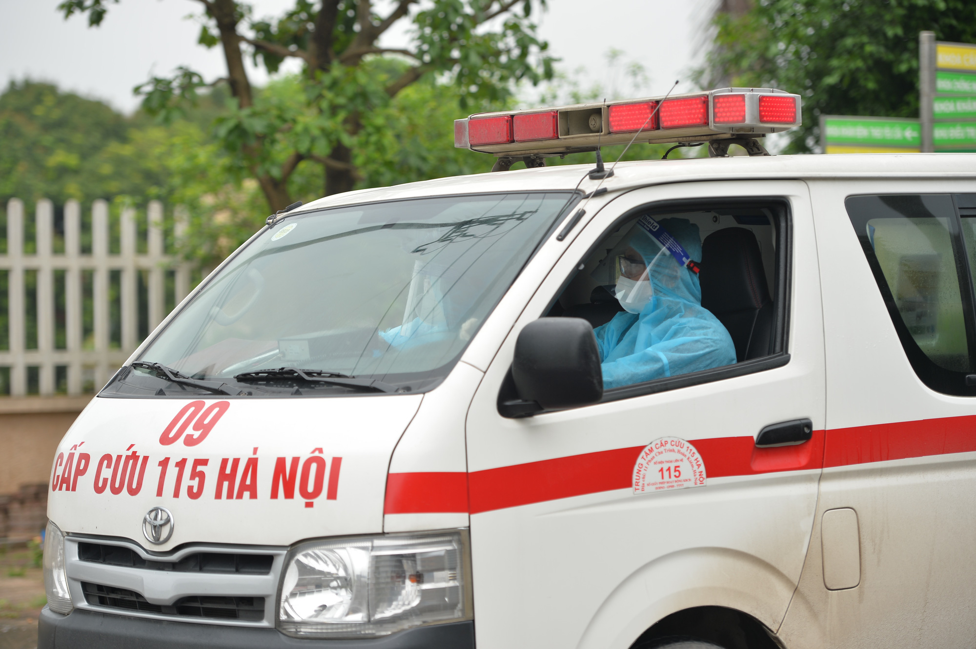 Bác gái bệnh nhân 17 phục hồi vượt tưởng tượng, 3 lần ngưng tuần hoàn vẫn quay lại được với cuộc sống - Ảnh 1. Bác gái bệnh nhân 17 phục hồi vượt tưởng tượng, 3 lần ngưng tuần hoàn vẫn quay lại được với cuộc sống - Ảnh 1.