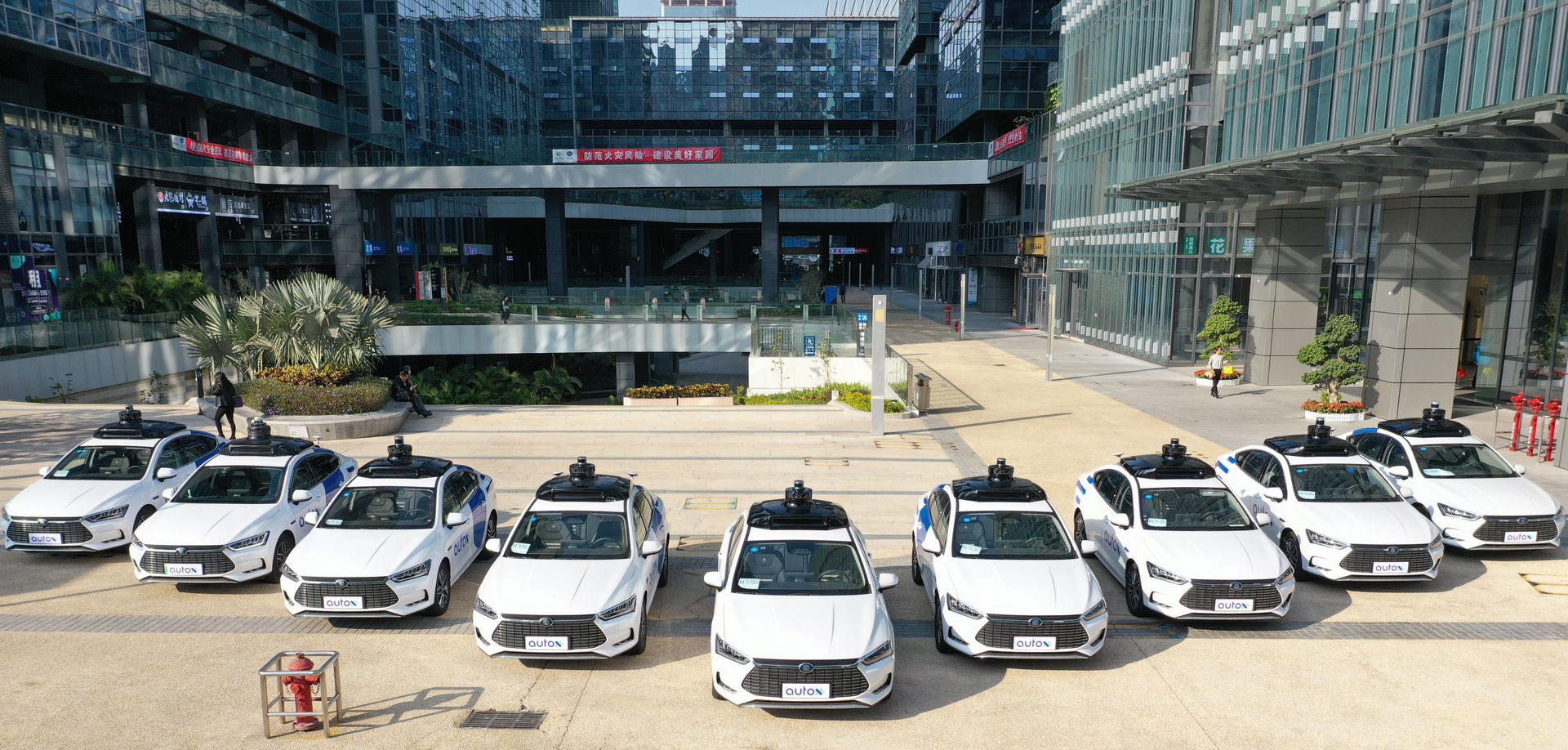 Taxi tự lái bùng nổ sau dịch COVID-19 - Ảnh 1. Taxi tự lái bùng nổ sau dịch COVID-19 - Ảnh 1.