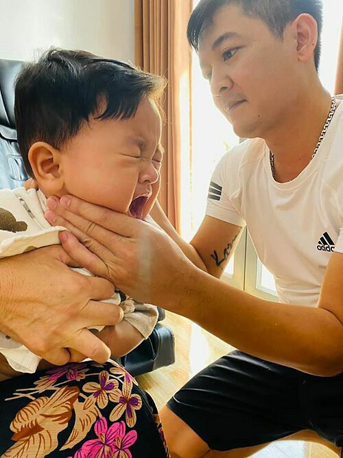 Sao Việt trổ tài tự cắt tóc cho con giữa mùa dịch Covid-19 - Ảnh 6.