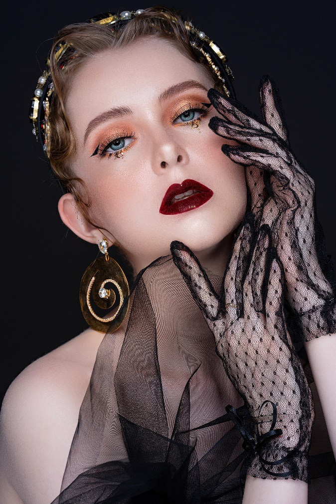 Louis Ayumi – phù thủy makeup nâng tầm vẻ đẹp Việt - Ảnh 3.