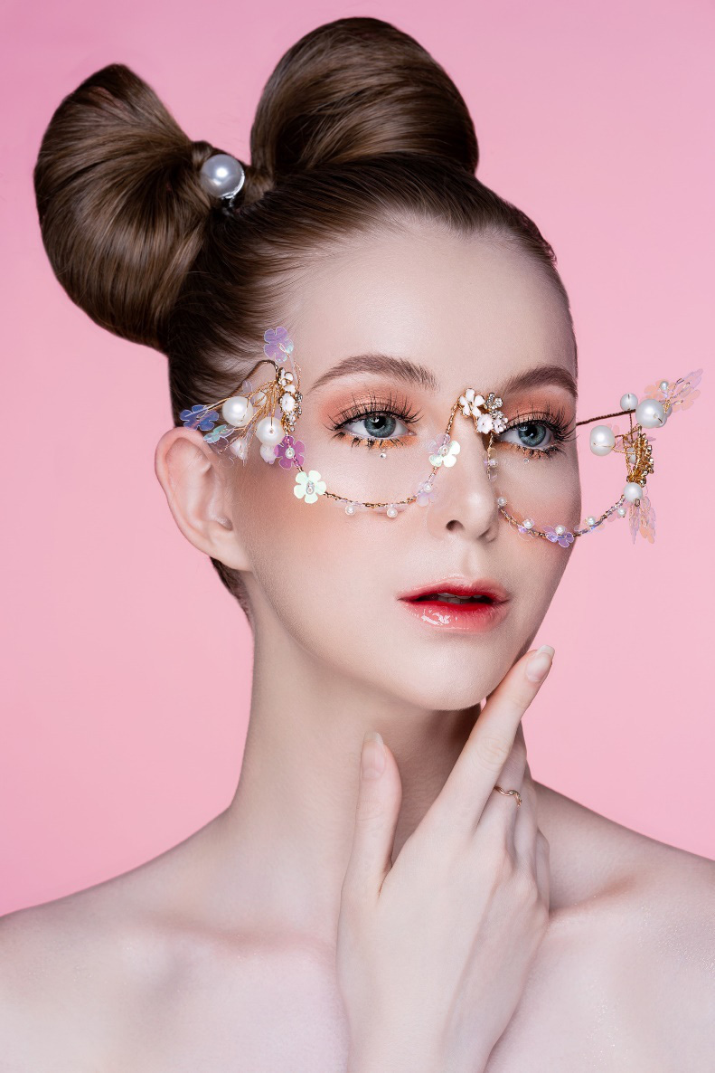 Louis Ayumi – phù thủy makeup nâng tầm vẻ đẹp Việt - Ảnh 4.