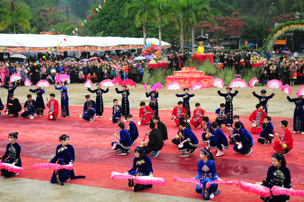 Đẩy mạnh công tác thông tin, tuyên truyền về nét đẹp văn hoá truyền thống trong hoạt động lễ hội - Ảnh 1.