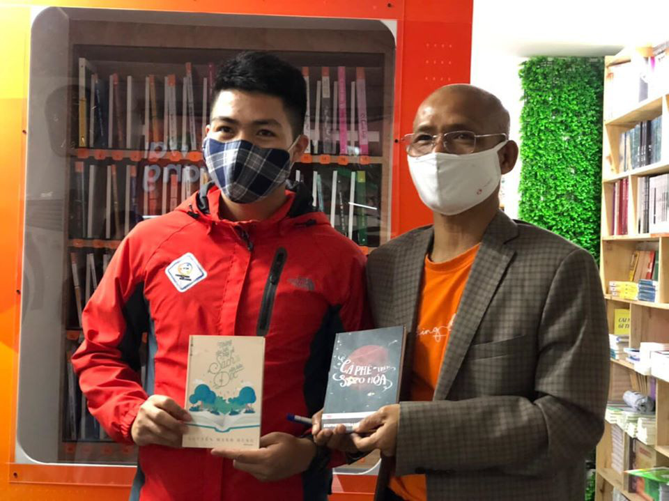 Cây ATM sách đầu tiên trên thế giới ra mắt tại Hà Nội: Tri thức sẽ giúp con người thoát nghèo bền vững - Ảnh 3.