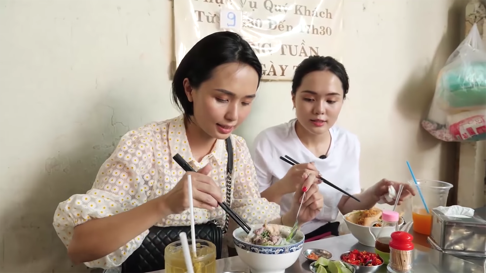 Sau clip đập hộp hàng hiệu, công chúa béo Quỳnh Anh - vợ Duy Mạnh bất ngờ chuyển hướng làm clip review ăn hàng - Ảnh 5.