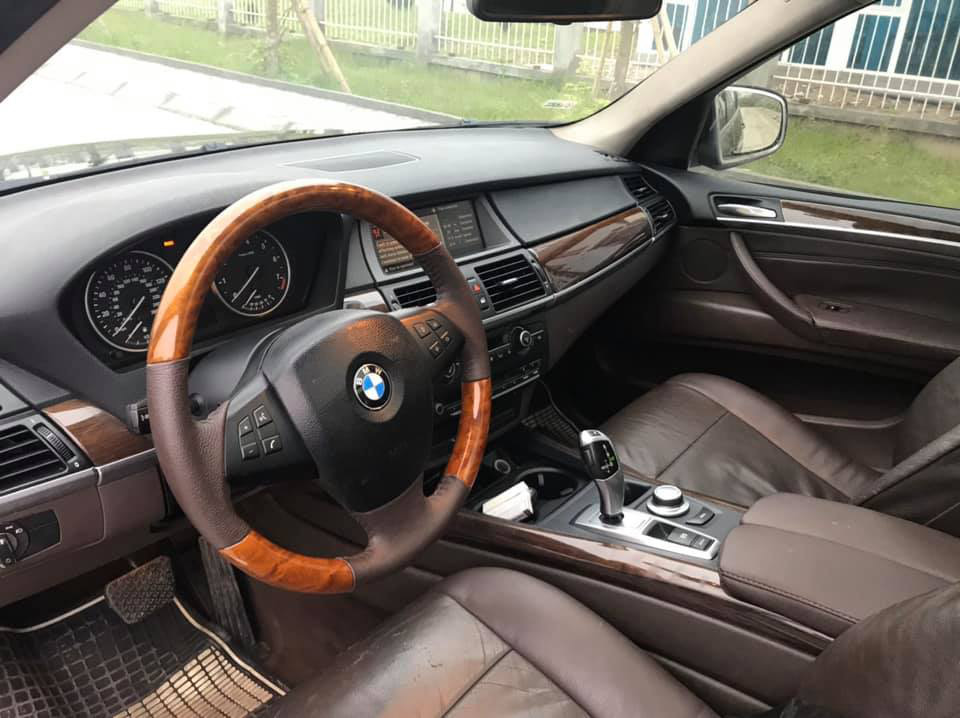 Lỗ như chủ xe BMW X5: Mua mới gần 3 tỷ, bán lại hơn 300 triệu đồng - Ảnh 3.