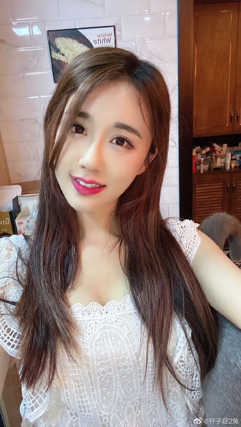 Liên tục khiêu khích người xem trên sóng, nữ streamer 4 triệu subs bị cấm kênh vĩnh viễn, sang nền tảng mới chưa lâu đã lặp lại y nguyên tội cũ - Ảnh 2.