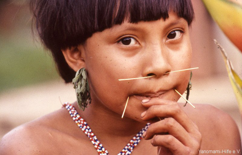 Bộ lạc kỳ dị ở Nam Mỹ: Cuộc sống khép kín và hủ tục mai táng bằng cách ăn tro cốt của người chết - Ảnh 5.