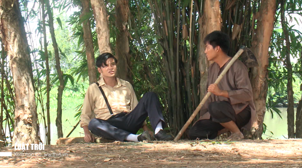 &quot;Luật trời&quot; tập 30: Bị Bích nghi hại mẹ ruột, Tiến (Anh Tài) tìm đến rượu chè, say be bét thật đáng thương  - Ảnh 8.