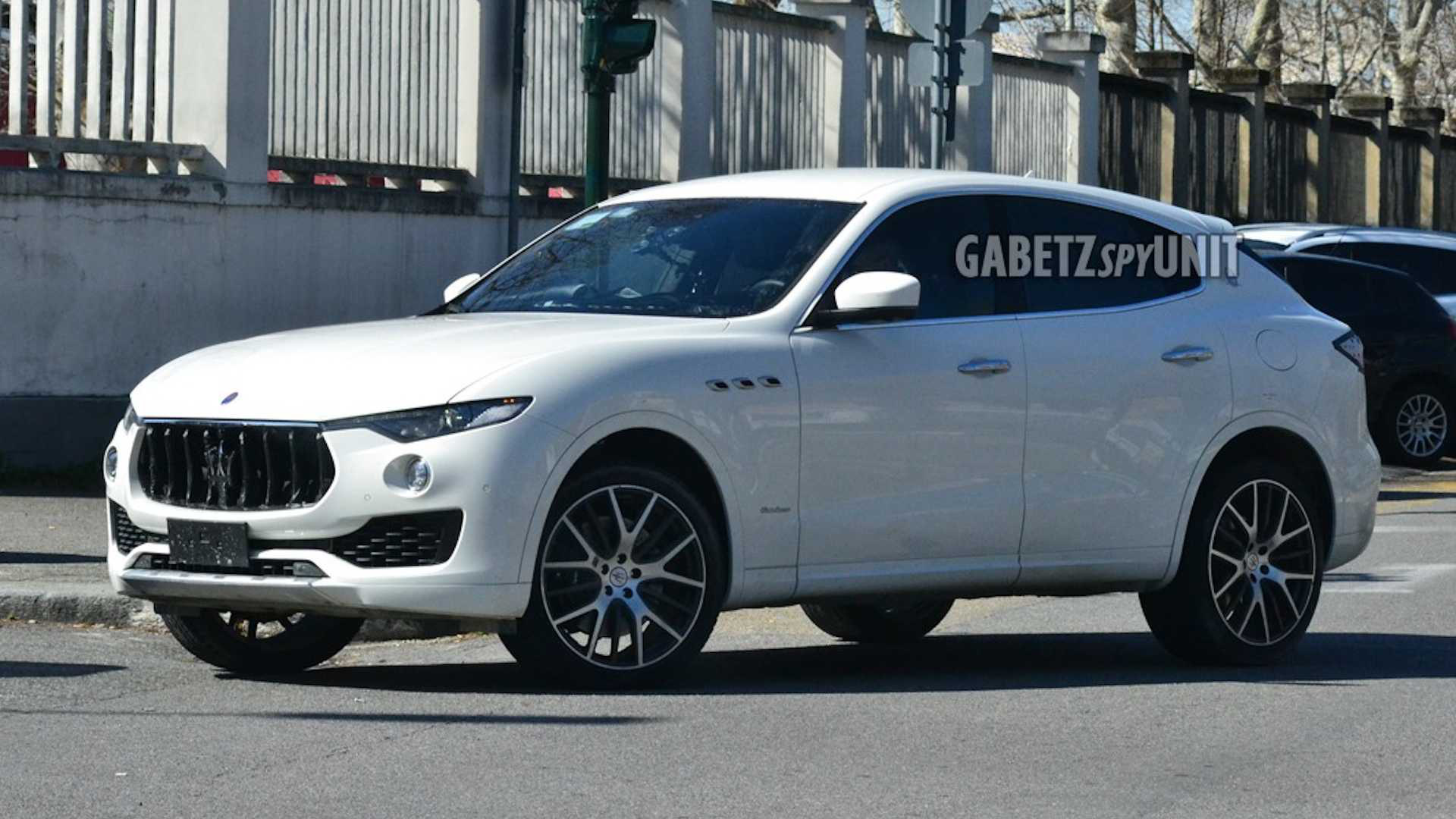 Lộ diện Maserati Levante phiên bản mới: Thấy thay đổi ‘có như không’ - Ảnh 1. Lộ diện Maserati Levante phiên bản mới: Thấy thay đổi ‘có như không’ - Ảnh 1.